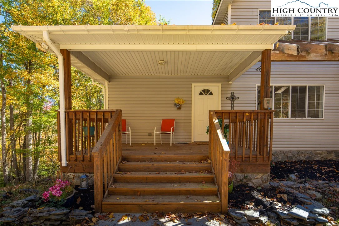 Image number 4 for the current listing