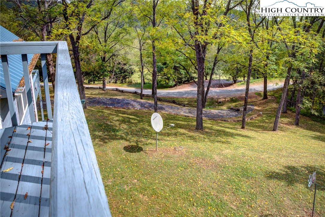 Image number 12 for the current listing