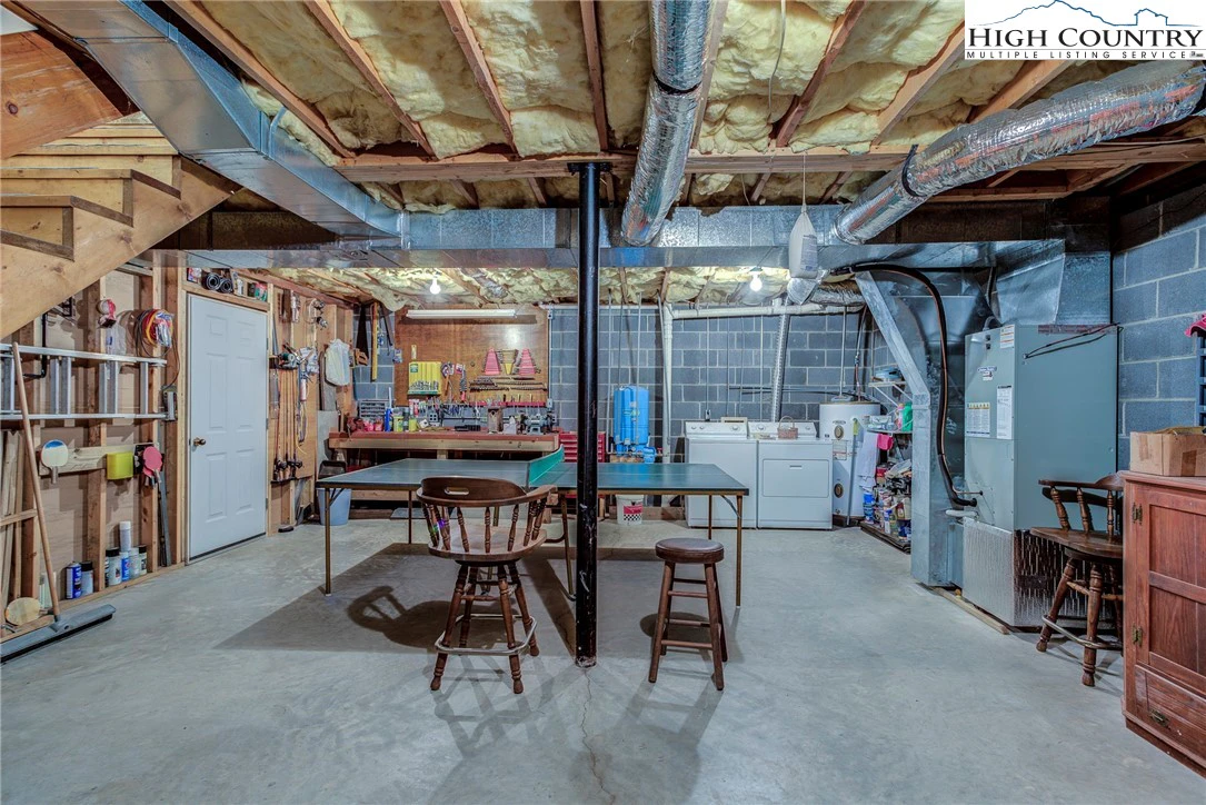 Image number 13 for the current listing