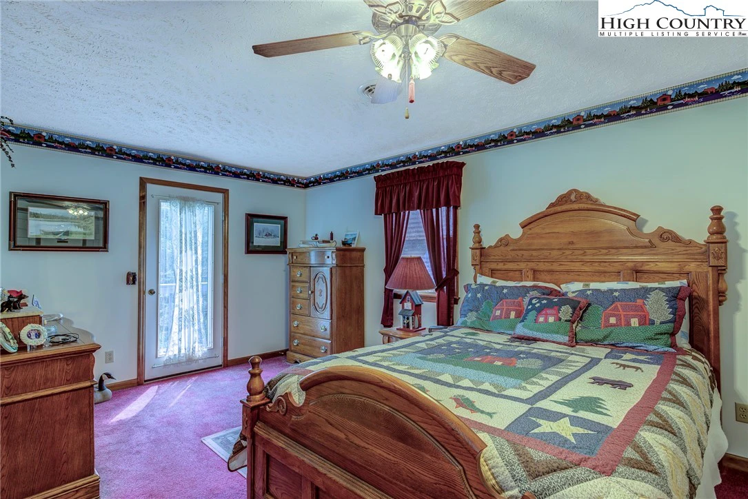 Image number 5 for the current listing
