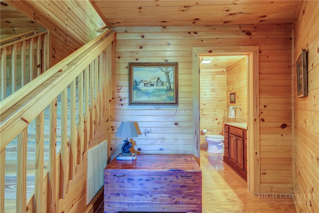 Image number 12 for the current listing
