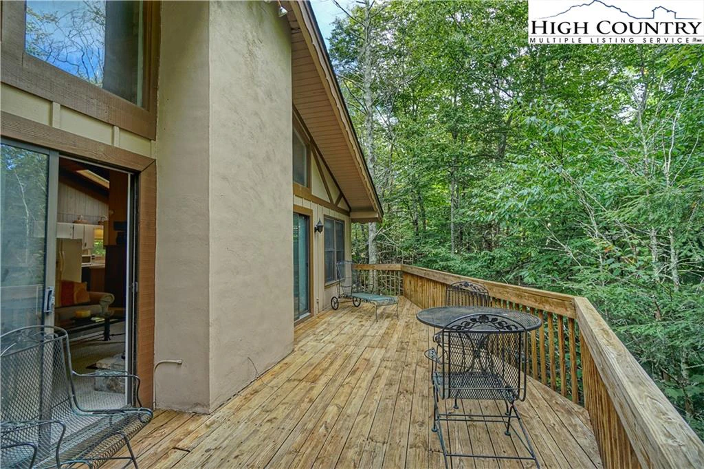 Image number 7 for the current listing