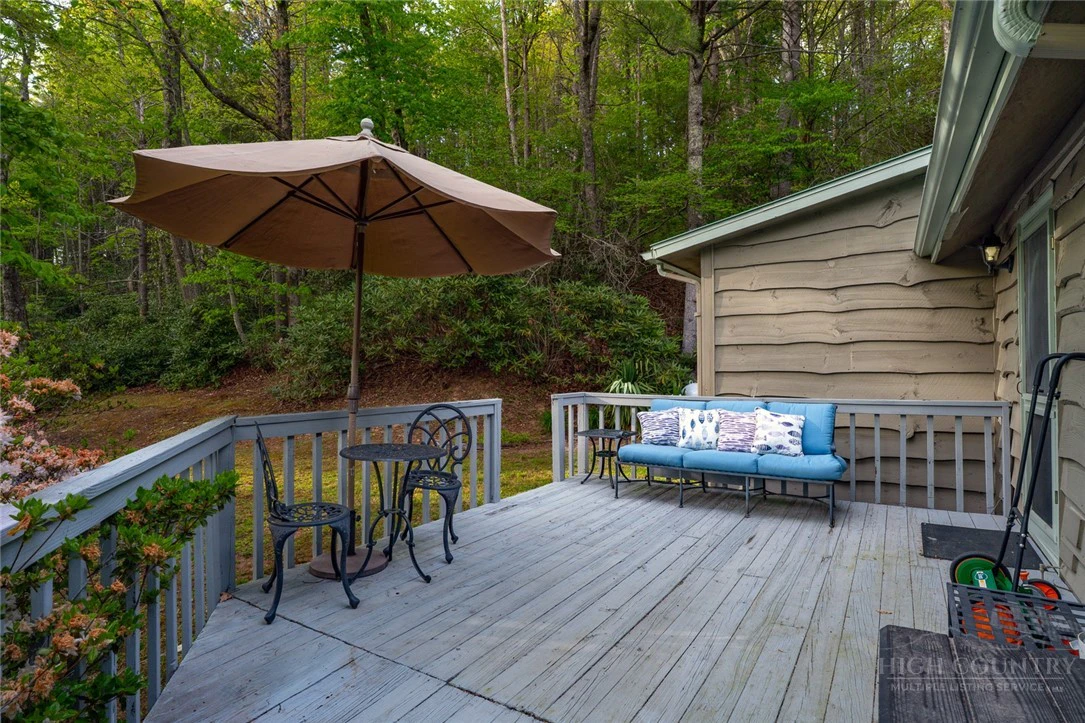 Image number 5 for the current listing