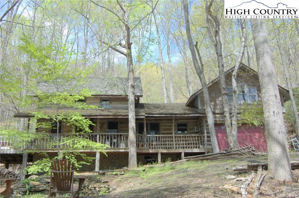 Image number 1 for the current listing