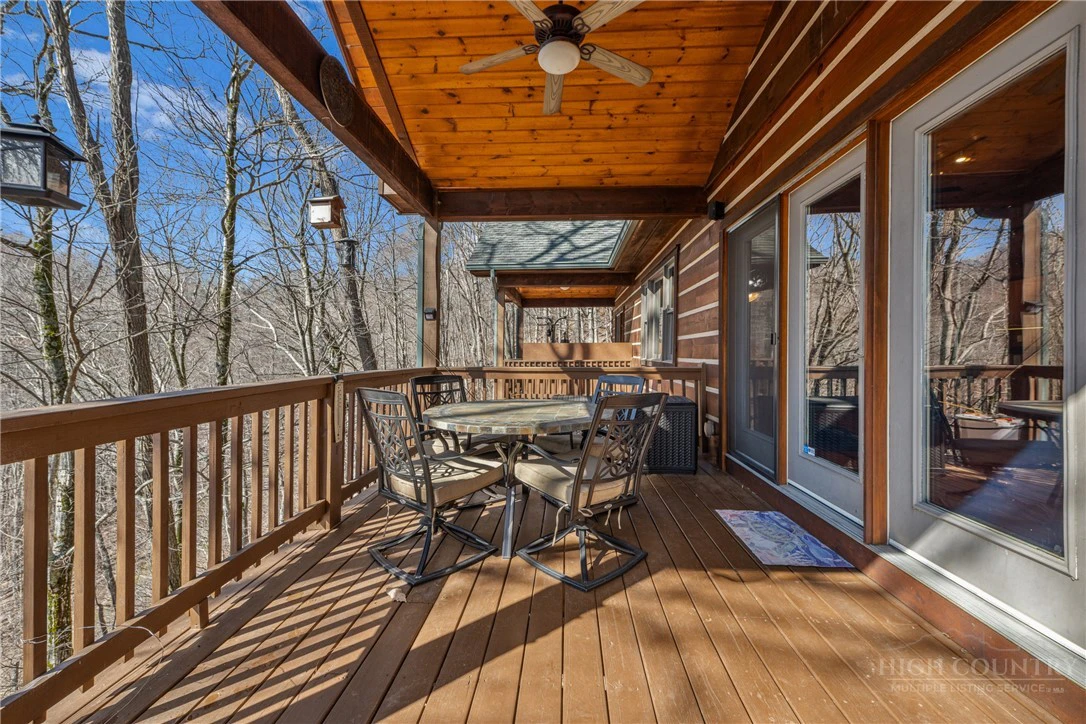 Image number 9 for the current listing