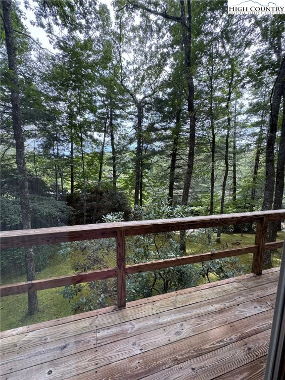 Image number 9 for the current listing