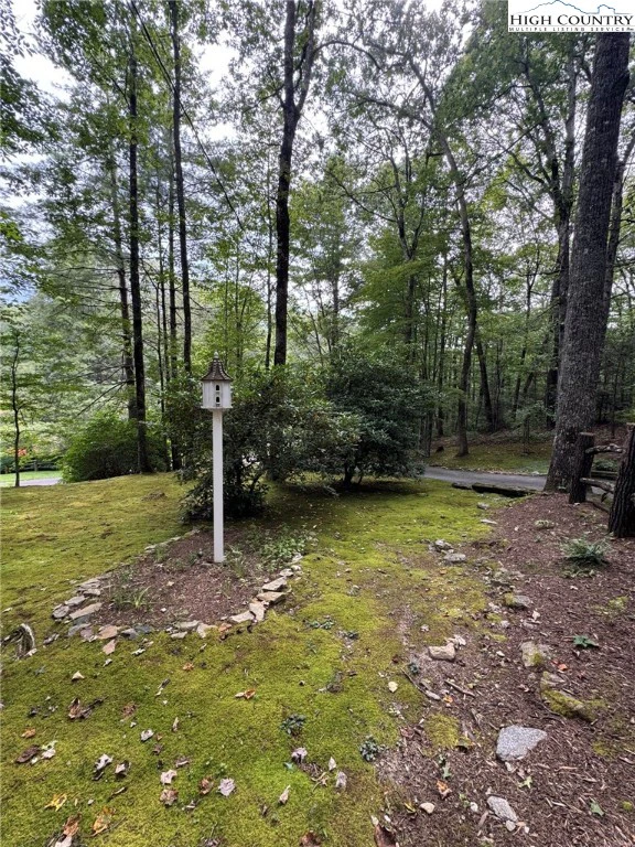 Image number 15 for the current listing