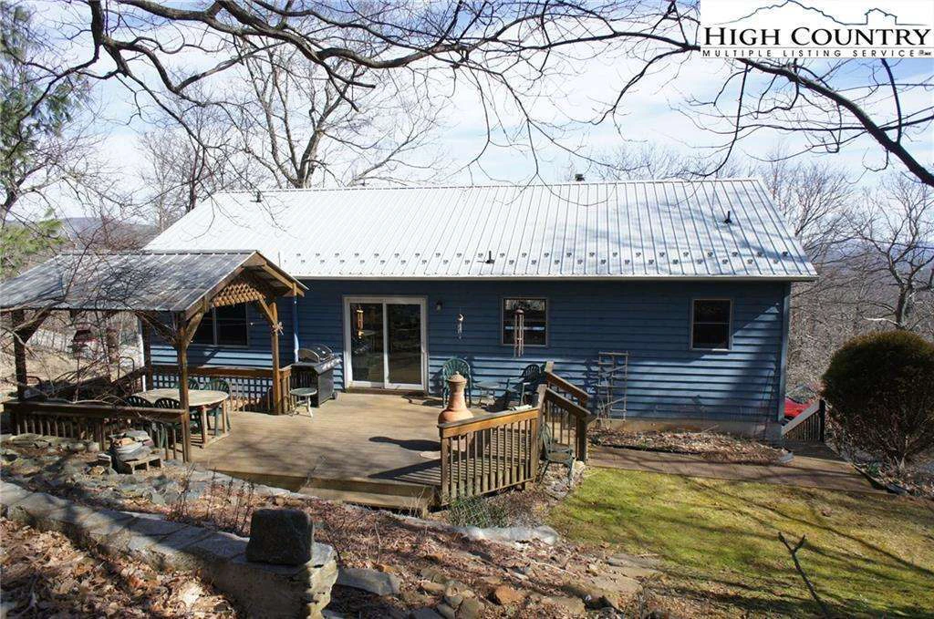 Image number 1 for the current listing