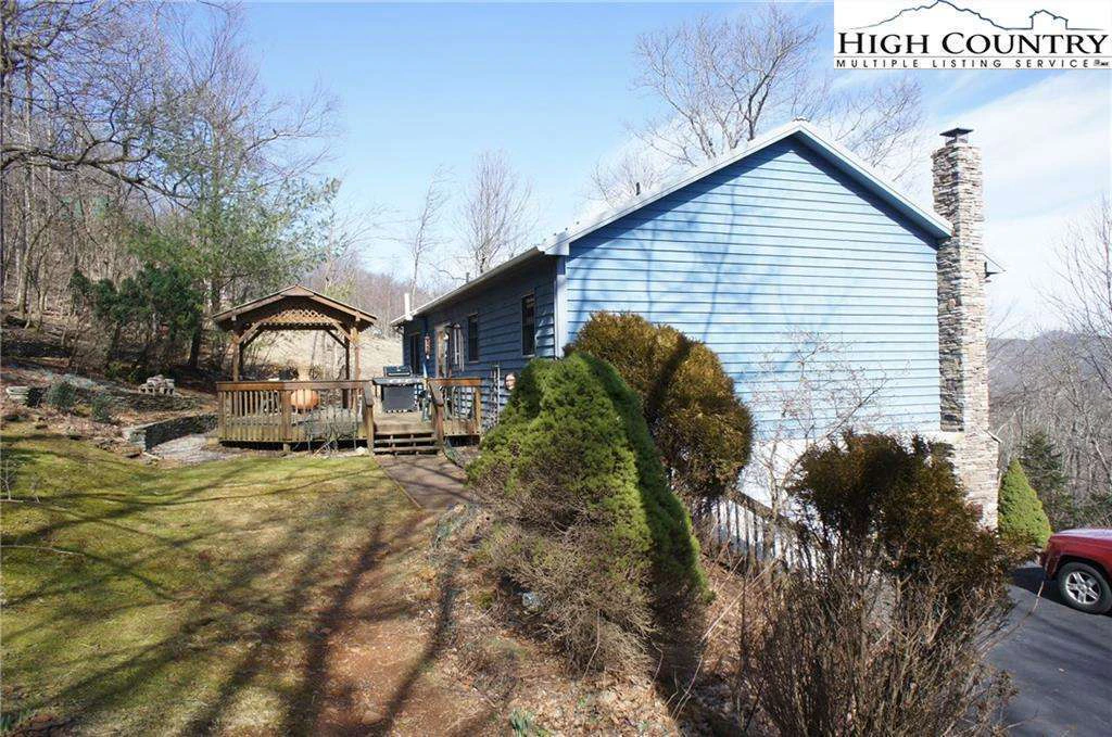 Image number 28 for the current listing