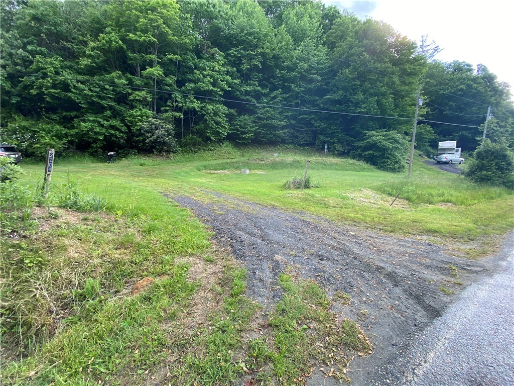 Image number 2 for the current listing