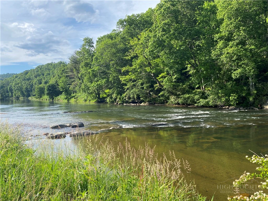 Image number 12 for the current listing