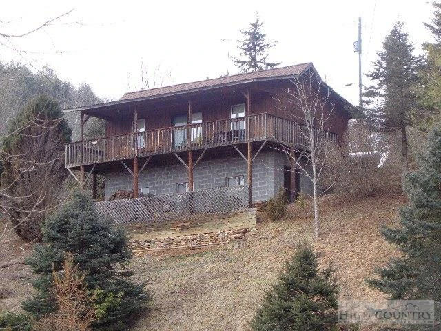 Image number 1 for the current listing
