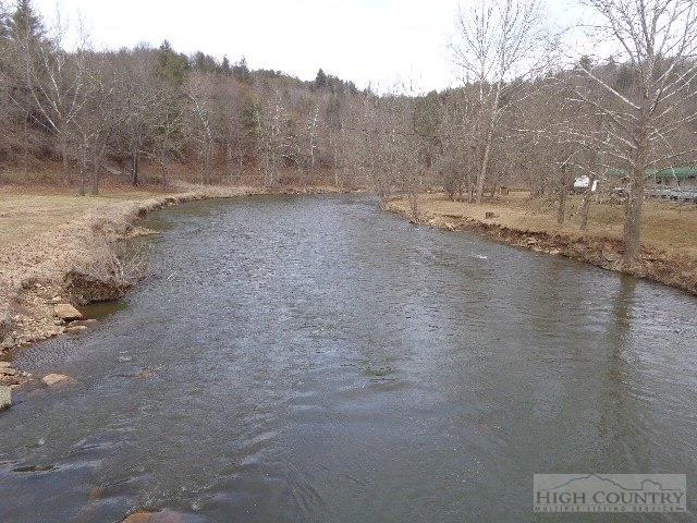 Image number 11 for the current listing