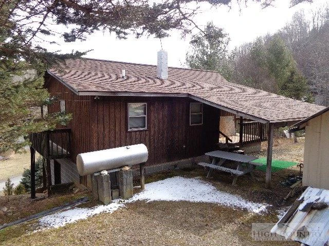 Image number 19 for the current listing