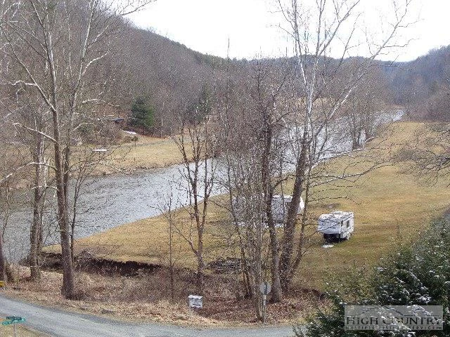 Image number 14 for the current listing