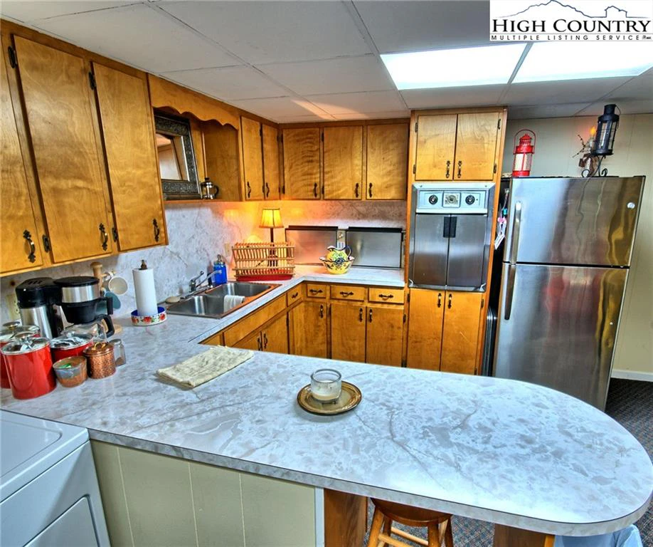 Image number 18 for the current listing
