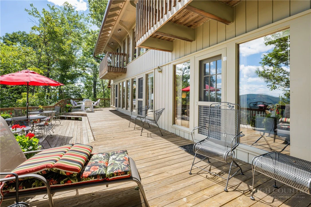 Image number 6 for the current listing