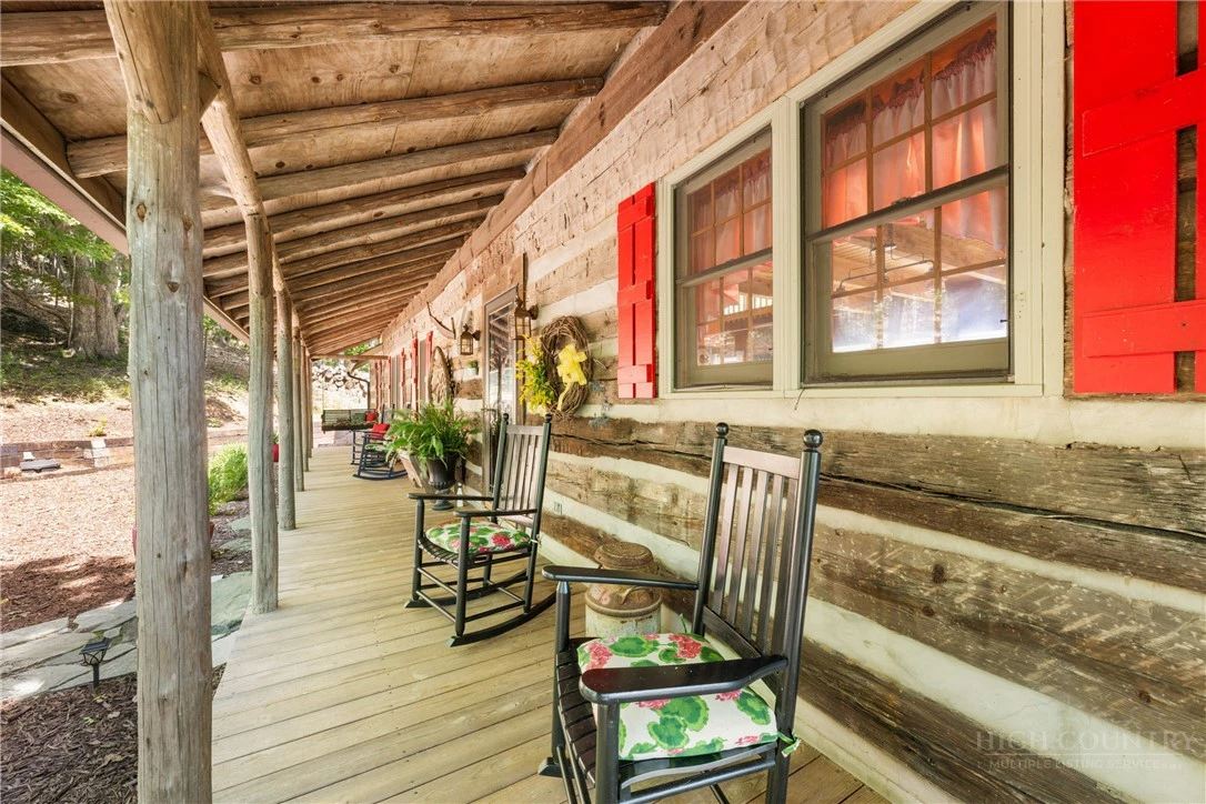 Image number 2 for the current listing