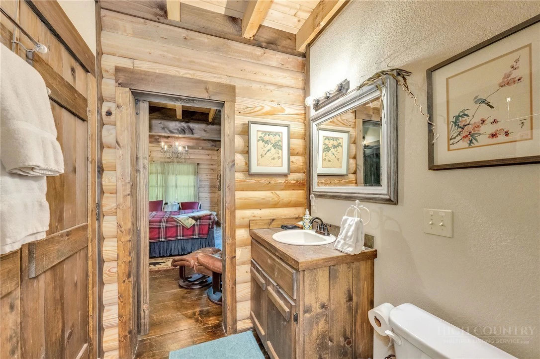 Image number 5 for the current listing