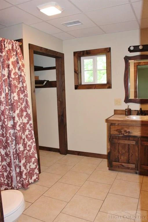 Image number 13 for the current listing