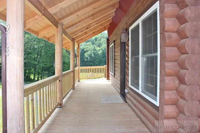 Image number 12 for the current listing