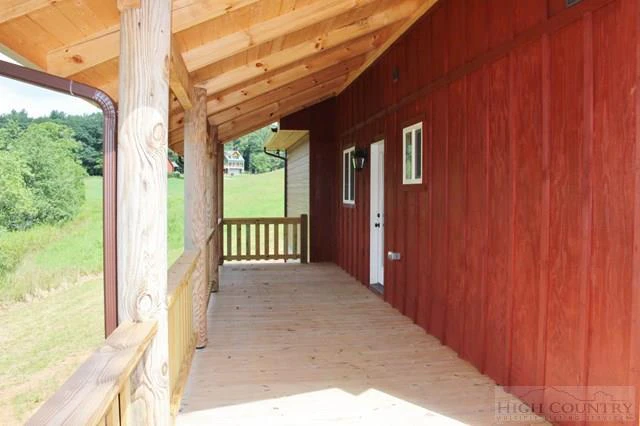 Image number 10 for the current listing