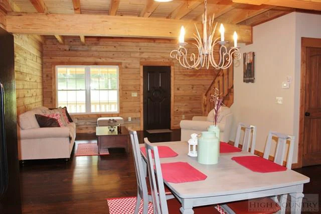 Image number 5 for the current listing