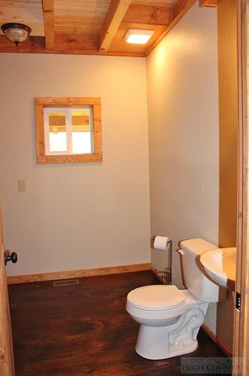 Image number 3 for the current listing