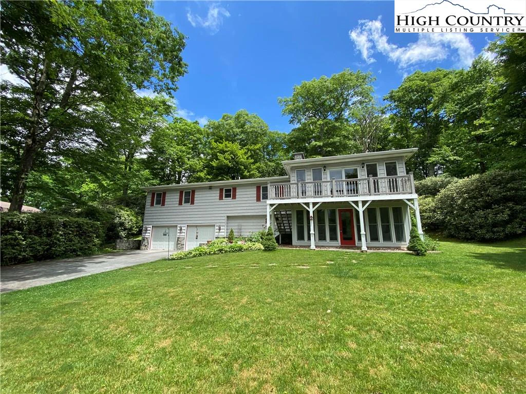 Image number 1 for the current listing