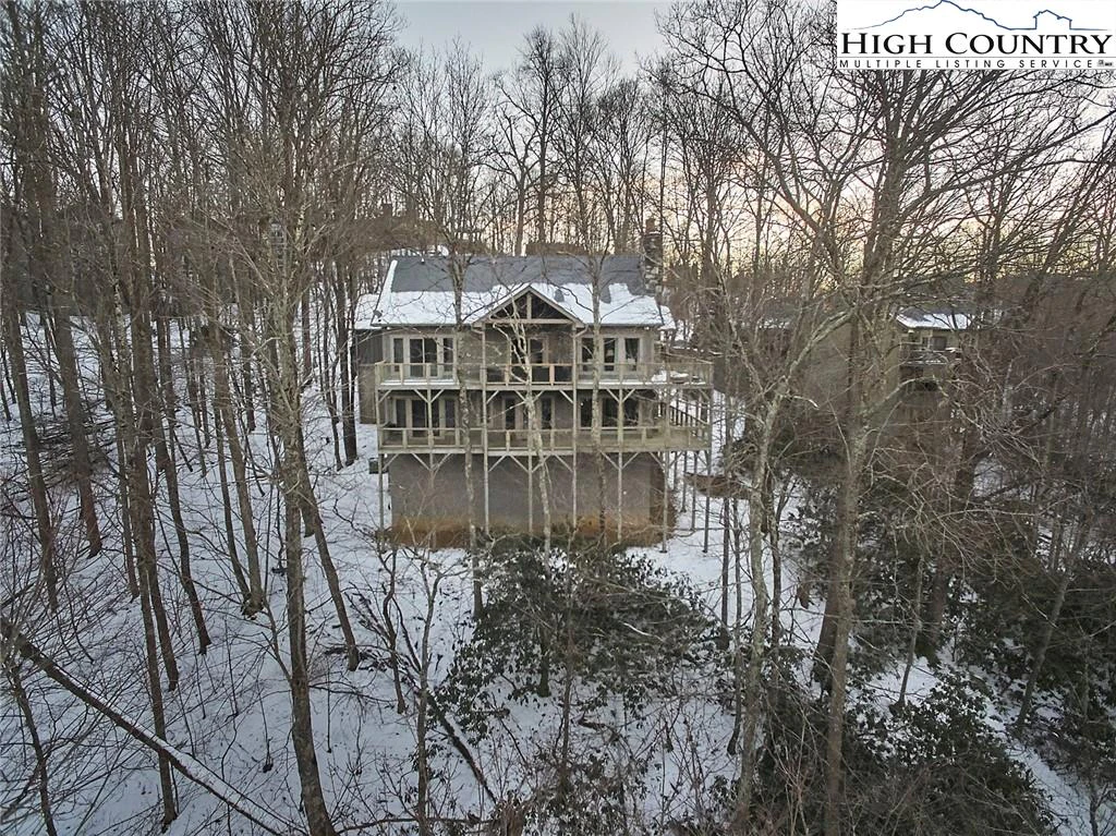 Image number 18 for the current listing