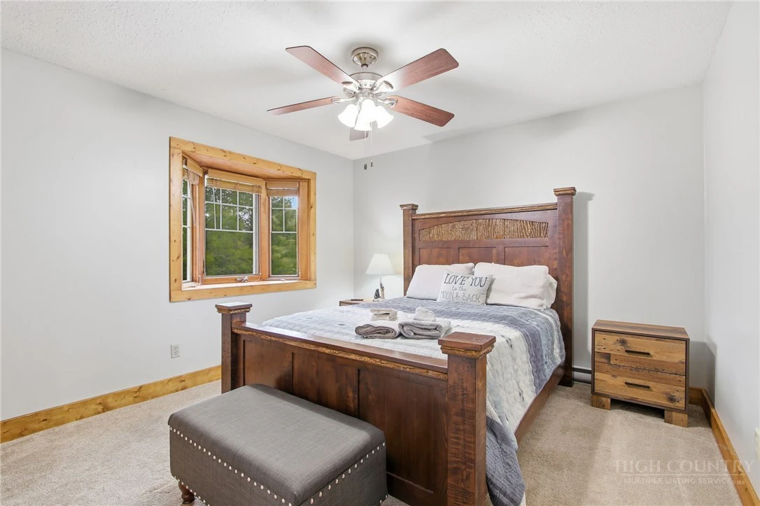 Image number 7 for the current listing