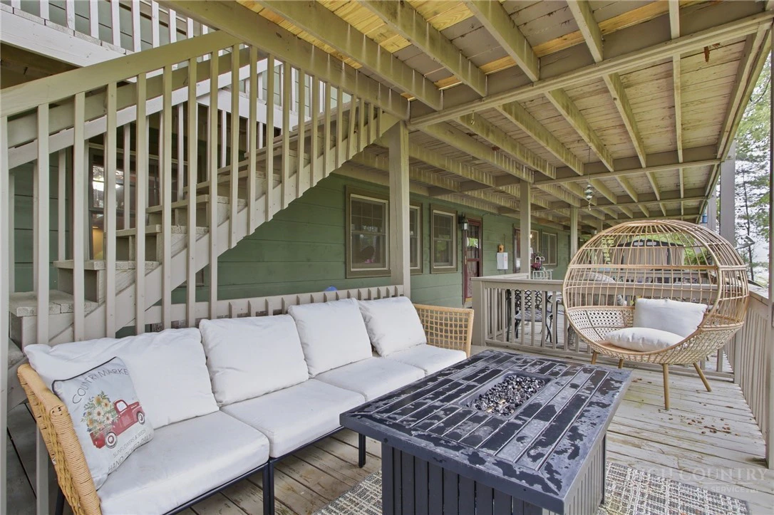 Image number 4 for the current listing