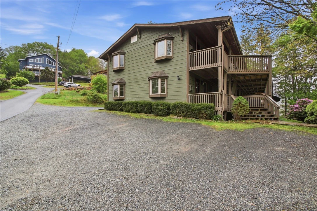 Image number 3 for the current listing