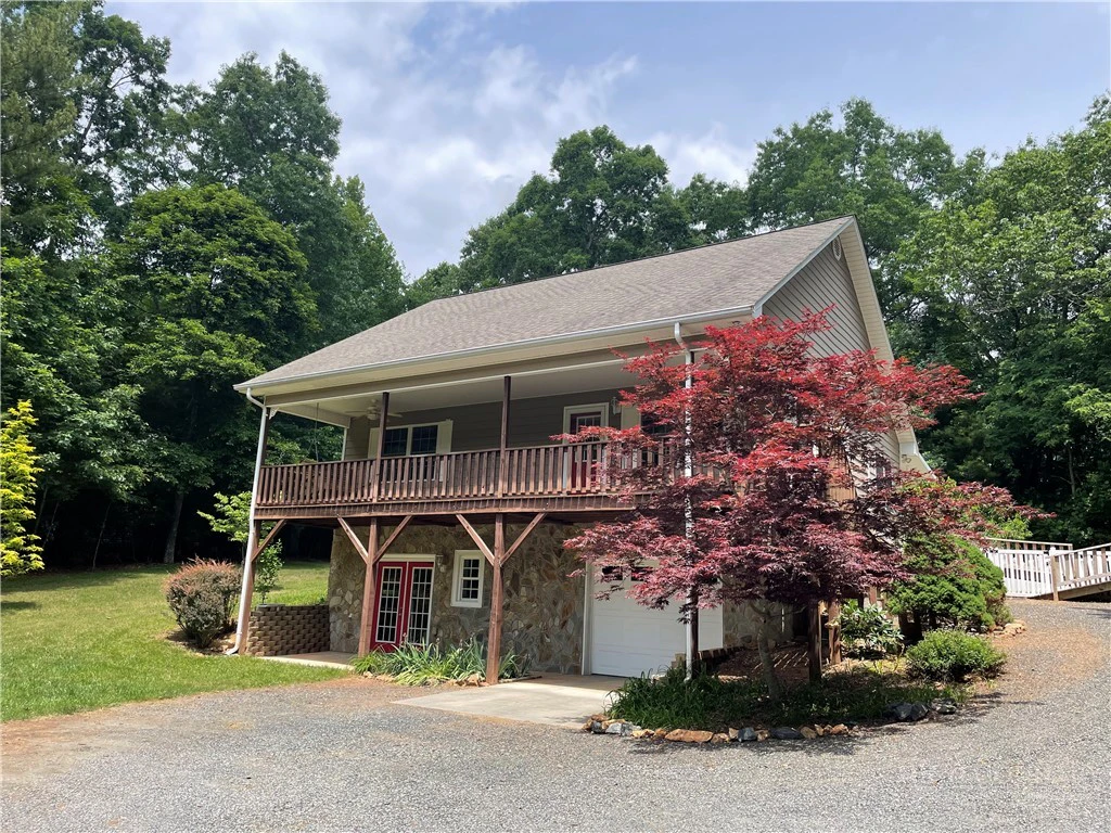 Image number 1 for the current listing