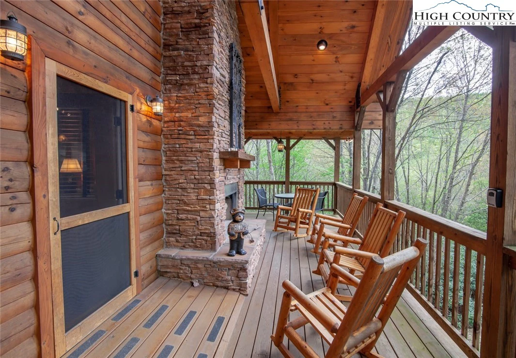 Image number 8 for the current listing