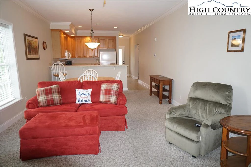 Image number 20 for the current listing