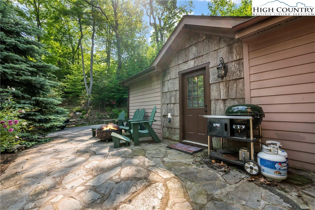 Image number 12 for the current listing