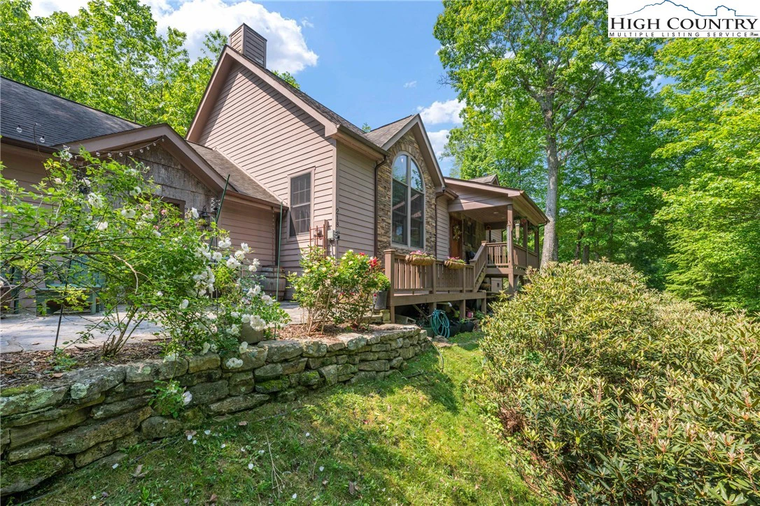 Image number 20 for the current listing