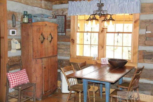 Image number 9 for the current listing