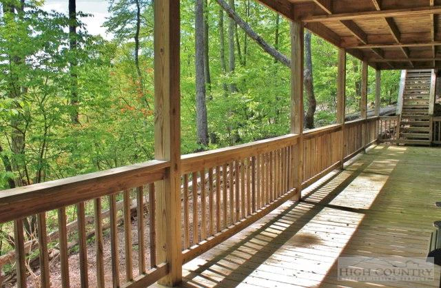 Image number 14 for the current listing