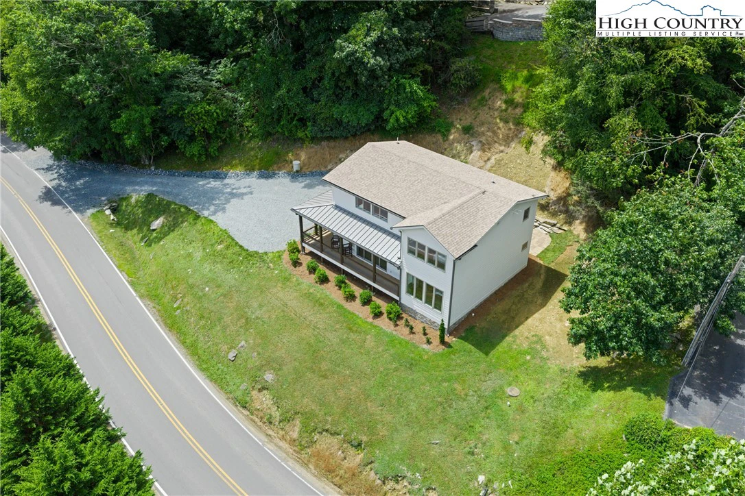 Image number 17 for the current listing