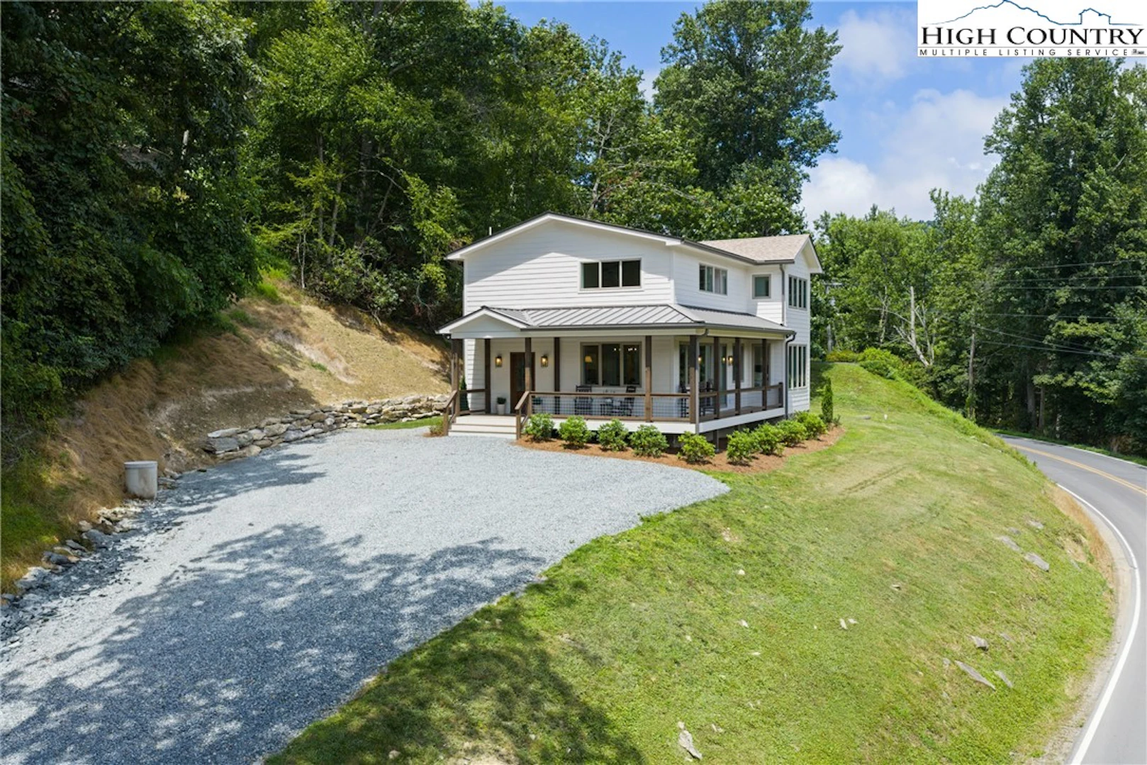 Image number 19 for the current listing