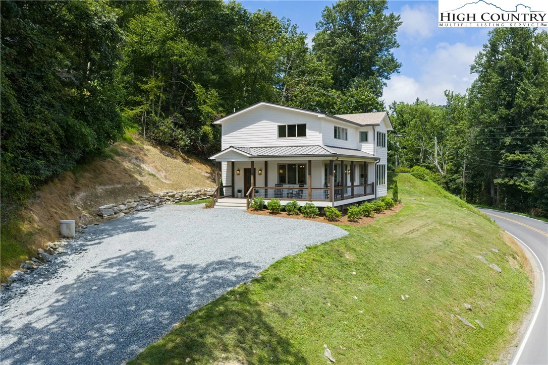 Image number 19 for the current listing
