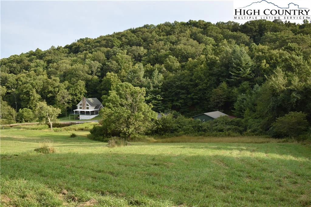 Image number 1 for the current listing
