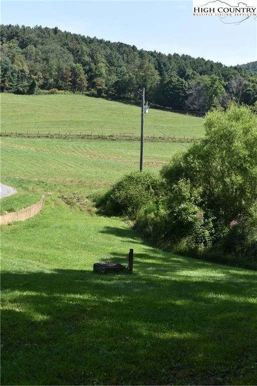 Image number 7 for the current listing