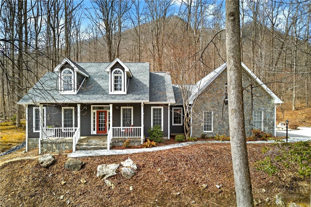 Image number 1 for the current listing