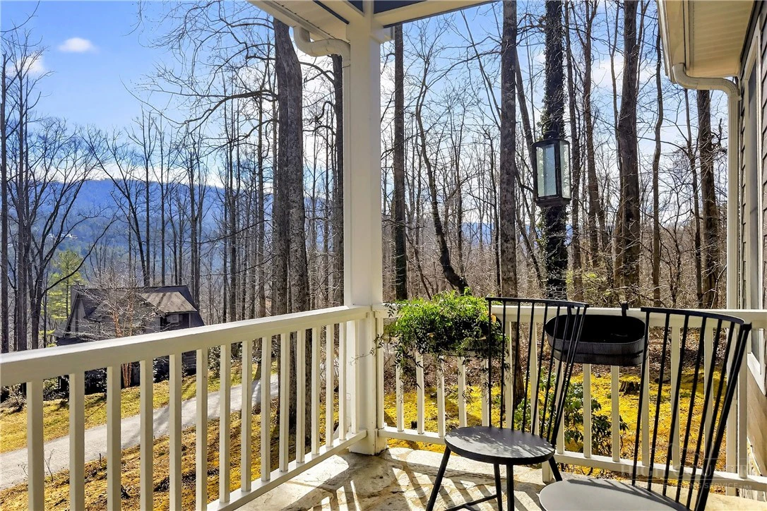 Image number 8 for the current listing