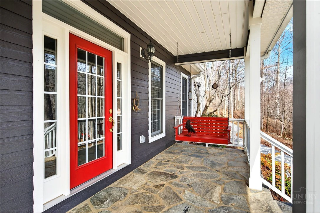Image number 9 for the current listing