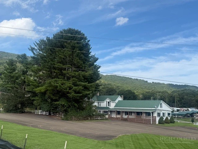 Image number 5 for the current listing
