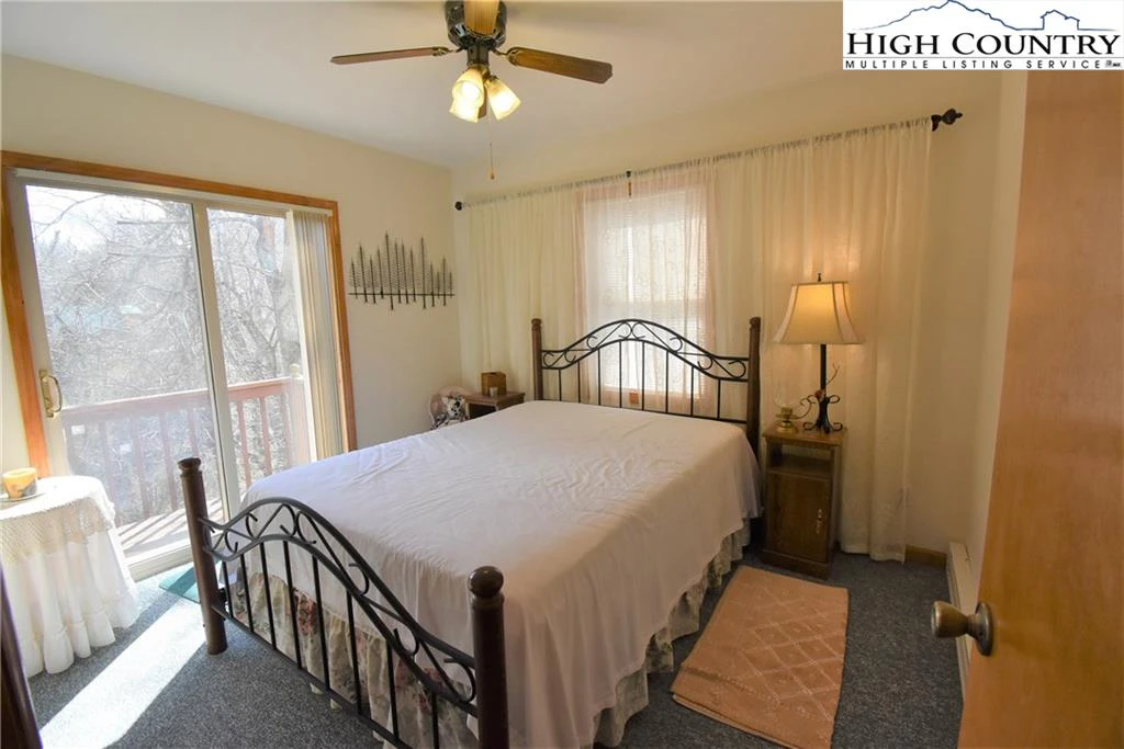 Image number 13 for the current listing
